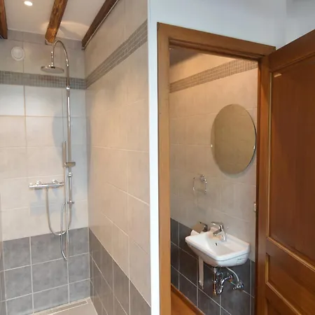 Spacious Ardennes Getaway, Cleaning Included Beauraing