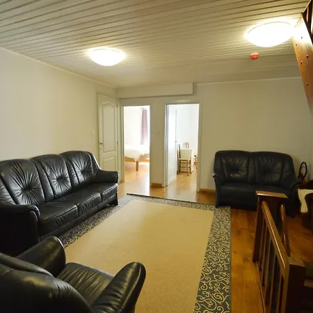 Spacious Ardennes Getaway, Cleaning Included Beauraing