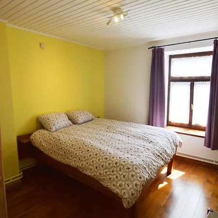 Spacious Ardennes Getaway, Cleaning Included Сasa de vacaciones
