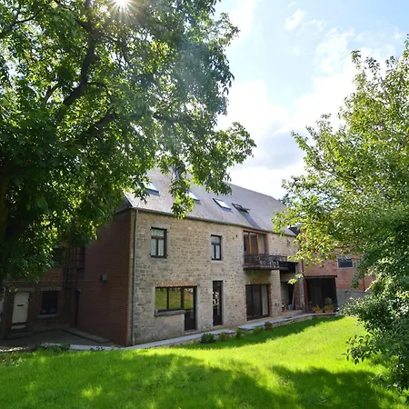 Spacious Ardennes Getaway, Cleaning Included Beauraing